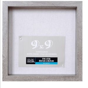 Shadow box